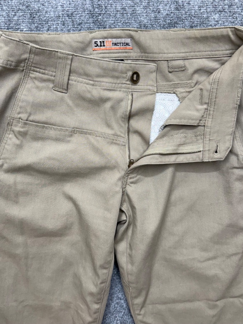 Share 5.11 Tactical Pants Mens Chinos 74481 Khaki Size 30x30 Work Pants - Picture 6 of 12